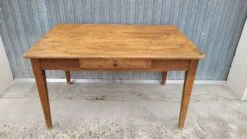 Old Rustic Farm Table, One Drawer -1m25 -Room Fold Zone 523d416c 4200 4697 bee0 b0eef0fd1282