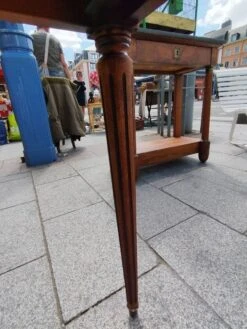 Old Louis XVI Style Flat Desk -Room Fold Zone 531ced61 e156 4517 9618 a7933787e81b