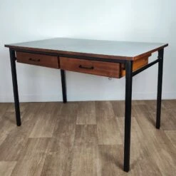 60s Desk -Room Fold Zone 53ced02f 4ef9 4c30 b1bd 2776f6085fe4