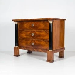 Biedermeier Chests Of Drawers In Walnut Veneer, Germany, 19th Century, Set Of 2 -Room Fold Zone 550f9d00 da44 4afb 9725 140858a46d11