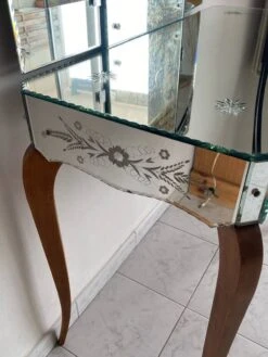 Venetian Dressing Table Mirror 1950s -Room Fold Zone 563a4f93 5271 4ec2 8486 9a33cb09671c