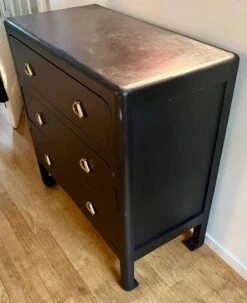 1930s Chest Of Drawers