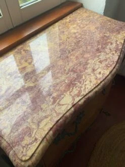 Louis XV Chest Of Drawers With Pink Marble -Room Fold Zone 595c2d18 2b91 4488 94bf 20fb6e0f4eae