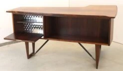 Peter Løvig Nielsen Boomerang Bureau 'Flovlev' Vintage Midcentury -Room Fold Zone 5aa87f92 e0fc 4781 9973 473332f83a2c