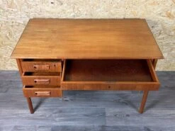 60er 70er Jahre Teak Writing Desk Schreibtisch Von Gunnar Nielsen Für Tibergaard -Room Fold Zone 5aebd27e 3fe4 47e8 849a e9189dce9025