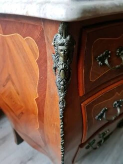 Louis XV Solid Wood Chest Of Drawers With Marble Top -Room Fold Zone 606d01ab b046 4da5 aa88 c41eae15f354