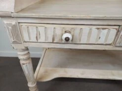 Weathered Dressing Table -Room Fold Zone 60857042 69b5 43ed 98df c2cf64794508