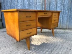 Vintage Desk With Oak Compass Legs -Room Fold Zone 632c615b f8b6 4917 85ea c919bc99553b