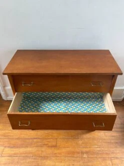 Scandinavian Chest Of Drawers 3 Vintage Drawers 1970 -Room Fold Zone 6382b0bd 664a 4427 b030 6cf2e86e73db