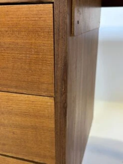 Vintage Desk 1960s Compact Workplace Design -Room Fold Zone 63f78ee9 2e69 43d0 bcb0 1fb030569d3d