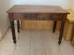 Farm Table Turned Legs -Room Fold Zone 64169197 c76c 44cd a28b ce46c6d95090