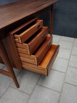 Danish Design Rosewood Desk By Arne Vodder For Sibast, 1960s -Room Fold Zone 643a1d9e a3d0 48cb 8cf2 ecad912c5219