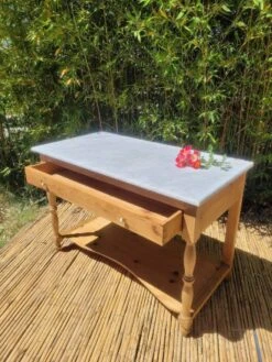 Large Dressing Table With Marble -Room Fold Zone 64aab0a8 2f81 44d7 ac29 aa81e8507602