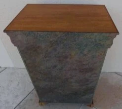 Louis Philippe Style Chest Of Drawers With 5 Drawers And Brass Buttons – Very Good Condition 19 Louis Philippe Style Chest Of Drawers With 5 Drawers And Brass Buttons – Very Good Condition -Room Fold Zone 670a4c72 60c2 49d5 a59d 5ef96781b760