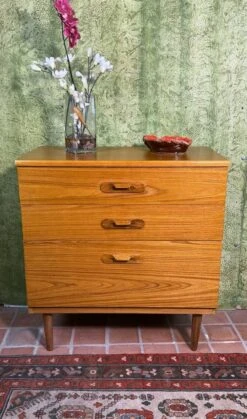 Mid Century Retro Vintage Teak Chest Of Drawers -Room Fold Zone 690744da 5d97 455a a8ae 85f7705f4a35