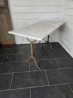 Old Bistro Table With Marble Top, 119cm L -Room Fold Zone 69bcf201 d62c 40b3 b81e 38b846dcaa78