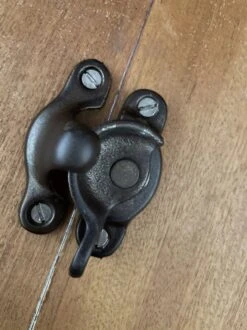 Round Dining Table -Aurora Izegem Model 4001 Belgium Scandinavian In Rio Rosewood + Extension -Room Fold Zone 6a579b1d 440b 4387 b26c 4b48a1d50803