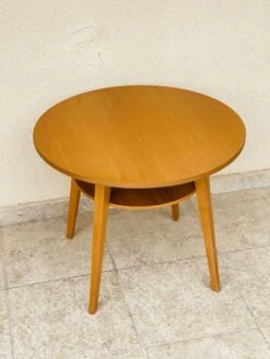 Round Dining Table -Room Fold Zone 6b055ff5 0bf3 40d3 a298 0b57d927b252