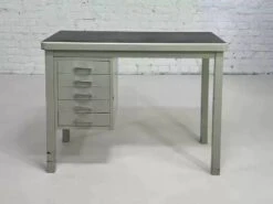 1950s Desk In Metal And Industrial Style -Room Fold Zone 6bdd3747 d0fd 41be bce4 91b1725da334