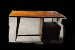 Vintage Wooden Desk From The 60s -Room Fold Zone 6f0a0ac3 fbe7 4b29 bf83 8eab528dbccd