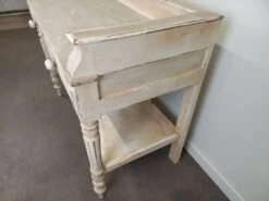 Weathered Dressing Table -Room Fold Zone 70c09865 63e1 4d50 b858 6c27cb43eb29