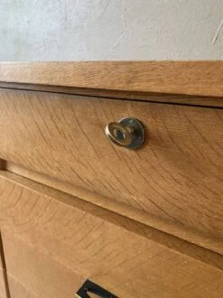 Large Vintage 6-drawer Chest Of Drawers From The 50s In Oak. -Room Fold Zone 71176b7a 9ab6 4764 953f d7acdcd2b651