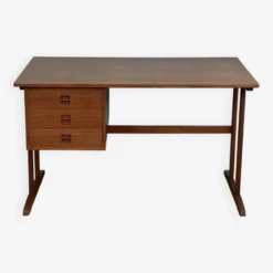 Scandinavian Teak Desk From The 60s -Room Fold Zone 71e89e91 a76b 42f3 b829 95108f84f7f4