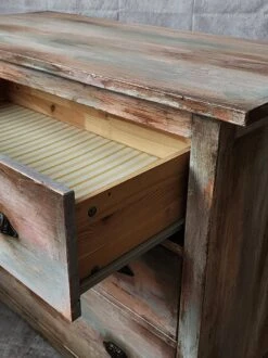 Multicolored Patinated Chest Of Drawers -Room Fold Zone 7293d45f 5c77 4342 a671 fd510874ba28