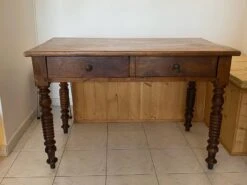 Farm Table Turned Legs -Room Fold Zone 72c85654 ee0a 416e 8830 1a9dd9606824