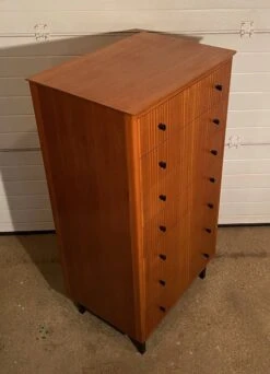 Vintage Chest Of Drawers/weekly Organizer -Room Fold Zone 744a776c 3d98 4032 9c4d 873273288971