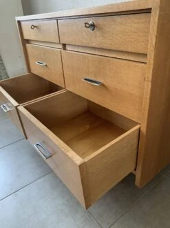 Large Vintage 6-drawer Chest Of Drawers From The 50s In Oak. -Room Fold Zone 75b0979f 7a77 47d9 885a a6147386633a