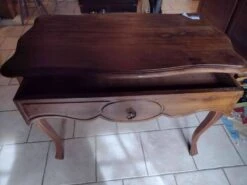 Desk With One Drawer -Room Fold Zone 76dfc5fd 7e40 423d 8665 23e18e374360