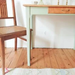 Small Old Farm Table -Room Fold Zone 789af001 8699 4bbb 8661 c432aa48fec9