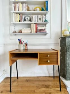 Formica Wood And Metal Desk From The 60s -Room Fold Zone 7b205a4a 4583 4038 b4c7 95602fae9364