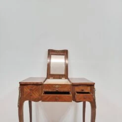 Antique Louis XV Dressing Table -Room Fold Zone 7beba62c 9bdd 4030 9a37 6ff79edb3ee0