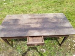 Large Solid Oak Farm Table With Spindle Legs -Room Fold Zone 7c791bc0 b9fd 4eeb b003 dde94b001c65