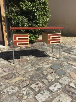 Vintage Desk -Room Fold Zone 7dac8331 1bf8 44c4 8ebf 4b7f9fcec07b