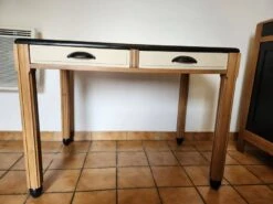 Old Table / Desk Revamped -Room Fold Zone 7ef93bd7 0be3 4b71 825c 77c2351adfbf