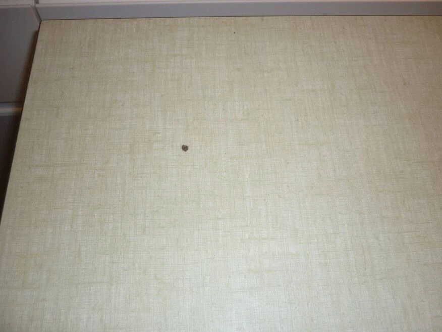 Bistro Table In Wood And Yellow Formica From The 30s/40s 9 Bistro Table In Wood And Yellow Formica From The 30s/40s - Image 7