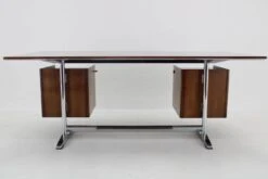 1950s Gio Ponti Large Executive Desk For RIMA Padova In Walnut Finish, Italy -Room Fold Zone 82bb34e8 1f2f 4b64 88c3 c7f258028c6e