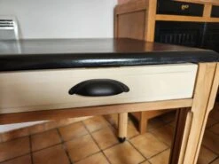 Old Table / Desk Revamped -Room Fold Zone 82f4d06d b734 4542 8cb3 4b750f8e10ed