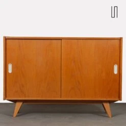 Oak Chest Of Drawers, Model U-452, By Jiroutek For Interier Praha, 1960 -Room Fold Zone 86e4906c dafe 480e adb0 2c477fbbc23f