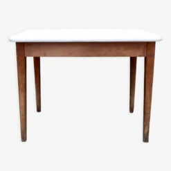 Raw Wood Farm Table And White Top -Room Fold Zone 8929c8d7 9a9b 4b54 bd2f 1404355f90fb