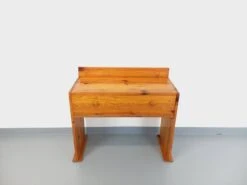 Vintage Pine Desk With Sled Legs From The 70s And 80s -Room Fold Zone 8ab47c04 e0d9 48ed 9720 f02db926d004