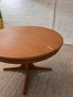 Baumann Dining Table -Room Fold Zone 8be72bf0 34cc 4b4e 8b18 83df4e3bf97e