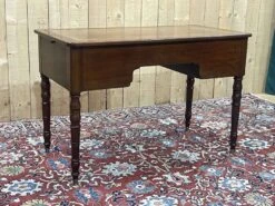 Restoration Desk In Mahogany And Leather Top From The 19th Century -Room Fold Zone 8c688fcf 955b 40ac ae03 26832bf04594