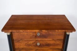 Biedermeier Chests Of Drawers In Walnut Veneer, Germany, 19th Century, Set Of 2 -Room Fold Zone 8e9aeac5 54b2 45ed 8348 4676a56082fb