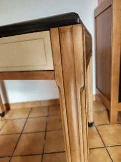 Old Table / Desk Revamped -Room Fold Zone 9227ea48 fbd5 427e 8e25 212d008fb0e9