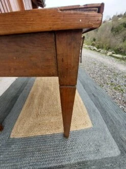 Large Wooden Farm Table -Room Fold Zone 92a2a6c7 8d72 46c8 99c4 1b62bbe43470