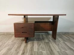 Vintage Desk By Bohumil Landsman -Room Fold Zone 93797541 e80b 45fa bd89 c75ed8f6ad6b